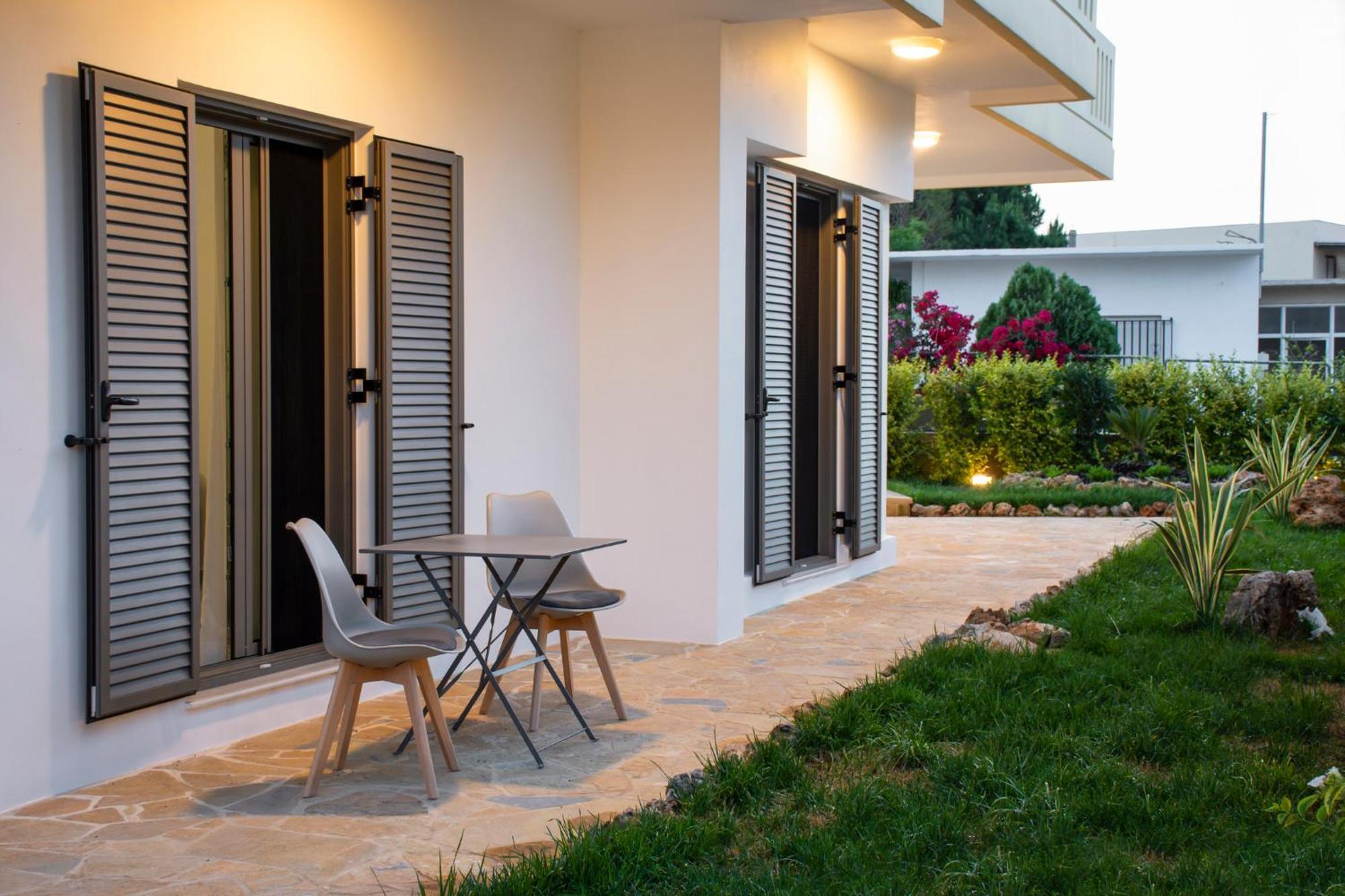 Christina Apartment Kissamos Exterior photo